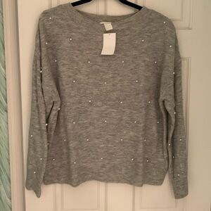 Crew neck sweater with pearls
